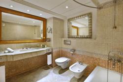 Hilton Sharm Dreams Resort - Naama Bay. Bathroom.